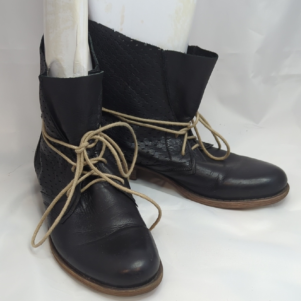 Miz Mooz Black Lace Up Slouchy Leather Boots